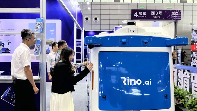 Rino.ai Unveils New Autonomous Model “Robovan” at the 2023 World Manufacturing Convention